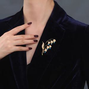 Vêtements floraux créatifs Pin Pull Cardigan Manteau Accessoires Muguet Broche personnalisation - Product Image 4