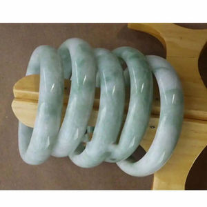 Bracciale in Giada di Alta Qualità 54mm-64mm, Braccialetto Curativo in Pietra Preziosa per Donna e Uomo, Miglior Regalo - Product Image 3