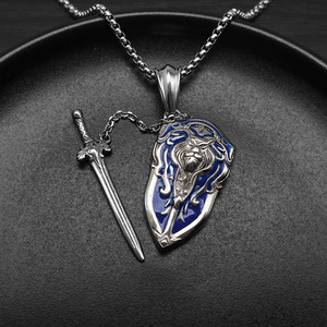 Ciondolo Scudo Vichingo con Totem di Leone, Amuleto Vintage Placcato Oro 18k in Acciaio Inossidabile, Gioielli di Moda Raffinati, Collane per Uomo, Vendita all'Ingrosso - Product Image 4