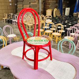 Charmante chaise d'enfant en rotin moderne et confortable, écologique et confortable, fabriquée à la main pour la chambre à coucher, la cuisine en plein air-pour les tout-petits - Product Image 1