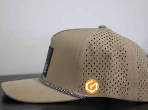 Casquette de golf OEM en cuir personnalisée de haute qualité Casquettes de baseball de style sportif avec logo de trou de laser de performance - Product Image 3