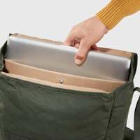 Nouveau design unisexe tendance décontracté, sac bandoulière grande capacité, résistant à l'eau, plat, pour moto, sac de sport, sac de poitrine
