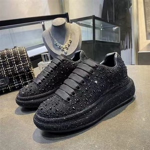 <span class=keywords><strong>Scarpe</strong></span> <span class=keywords><strong>Sportive</strong></span> di Lusso con Plateau in <span class=keywords><strong>Pelle</strong></span> e Lacci, Sneakers MQ Graffiti Bianche e Nere per Uomo e Donna, <span class=keywords><strong>Scarpe</strong></span> da Ginnastica Mqqueen - Product Image 4