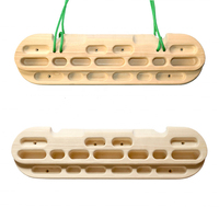 Hangboard d'escalade en bois massif naturel portable intérieur et extérieur personnalisé pour la force des doigts et l'entraînement de la barre de traction