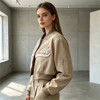 Nouveautés : Blousons Bomber Imprimés Légers pour Femmes avec Fermeture Éclair, Broderie, Style Universitaire, Respirants et Éco-Responsables pour l'Hiver