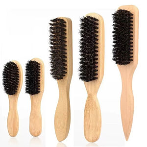 Brosse <span class=keywords><strong>de</strong></span> toilettage pour <span class=keywords><strong>moustache</strong></span> en poils <span class=keywords><strong>de</strong></span> sanglier en bois avec logo personnalisé Brosse <span class=keywords><strong>de</strong></span> <span class=keywords><strong>style</strong></span> barbe pour hommes vente en gros - Product Image 1