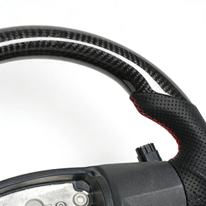 Volant sport en cuir personnalisé pour Mustang modèle 2015-2025, personnalisation directe d'usine de n'importe quel style - Product Image 3
