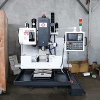 China Xk7126 Hobby Verticale Freesmachine Lage Kosten Cnc Met Gsk Besturingssysteem Voor Bt40 Spindel Taper Te Koop