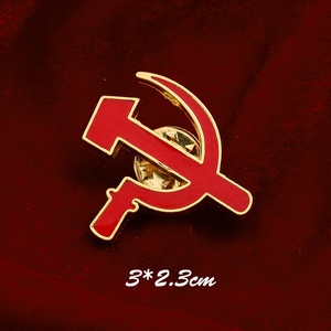 Insigne Aigle à deux têtes russe, hache et fer à marteau soviétiques, médaille patriotique de première classe, étoile rouge à cinq branches, épinglette vintage en zinc - Product Image 4