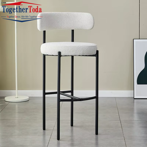 Chaises de bar modernes de luxe en velours doux au design unique, personnalisables, pour clubs - Vente en gros fabricant - Product Image 1