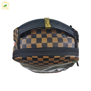 Nuevo Diseño OEM de Moda Mochila Impermeable Personalizada Escolar con Dientes de Tiburón para Adolescentes, Viajes y Portátil para Estudiantes Universitarios - Product Image 3