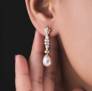 Boucles d'oreilles Glamour Designer Drop Diamond idéales pour les soirées formelles et les dates spéciales de l'Inde - Product Image 5