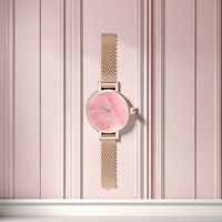 Montre haut de gamme personnalisée rose pour femme avec bracelet en acier inoxydable, mouvement japonais, style professionnel et tendance, fabriquée sur mesure