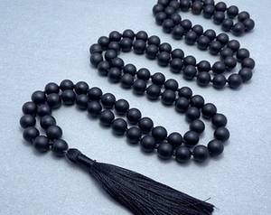 Collier de prière Mala 108 perles en Onyx Noir Mat avec pendentif, Collier Mala Bouddhiste, Collier noué pour la récitation des chants - Product Image 2