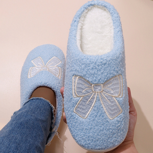 Chaussons plats populaires pour femmes avec semelle en TPR et dessus en peluche, qualité garantie, bout fermé, fourrés, pour la saison automne - Product Image 6