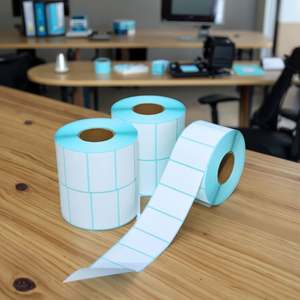 Etiquetas Adhesivas Personalizables en Rollo, Resistentes al Agua y al Aceite, para Empaques Térmicos Comerciales, con Logotipo de Marca, Tamaño y Forma Personalizados - Product Image 4