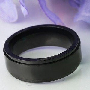 yunnique Rotating <b>Titanium</b> Steel Plain <b>Ring</b> Black Women's Minimalist Jewelry Gift Geometric Design - Product Image 4