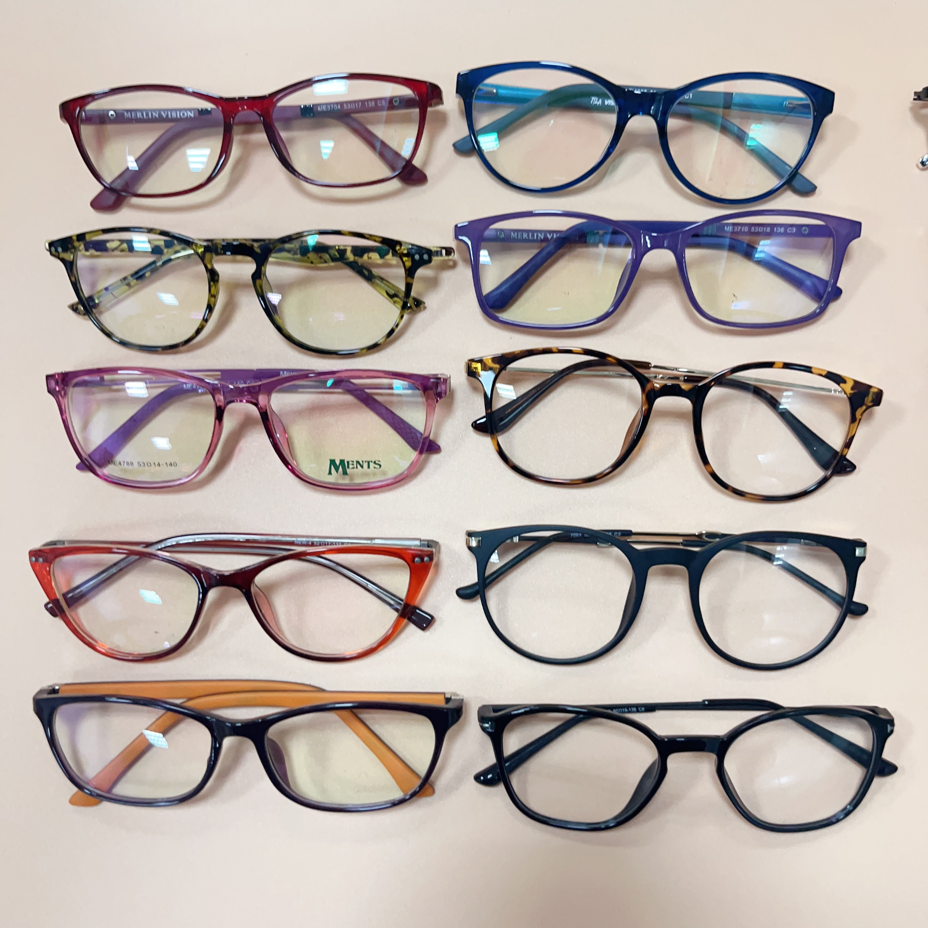Stock mixto para mujer.