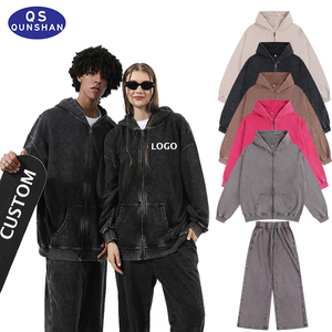 Ensemble <span class=keywords><strong>sweat</strong></span> à capuche et pantalon de survêtement streetwear avec logo imprimé personnalisé, coupe ample, zippé, vintage, double couche, délavé à l'acide, effet soleil et vieilli - Product Image 1
