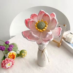 Nouvelles Fleurs Artificielles au Crochet Faites à la Main 2025 – Style ROMANTIQUE en Fil de Laine Haut de Gamme, Fleurs Tricotées à la Main pour Mariage - Product Image 4