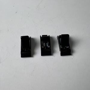 Clip de fixation de ressort de porte-bidon pour Toyota 77360-35040 77360-30070 pour RAV4 Highlander Lexus, pièce de rechange - Product Image 1