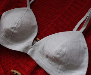 Conjunto de sujetador y bragas de cáñamo para mujer, bralette inalámbrico cómodo con almohadillas en el pecho, ropa interior de cáñamo suave y transpirable para uso diario - Product Image 1