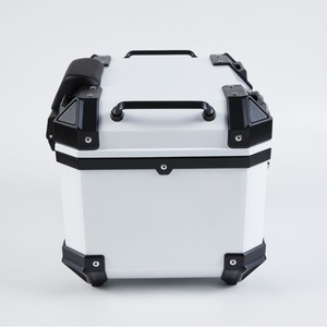 Maleta Trasera para Motocicleta de 35L con Respaldo y Forro, Accesorios Moto, Directo de Fábrica - Product Image 2