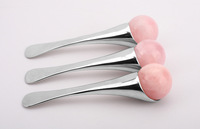 Rouleau de massage pour les yeux en quartz rose naturel, cuillère à double usage, bâton de massage facial en cristal pour l'application de crème pour les yeux