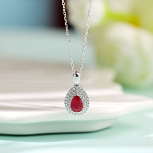 Colgantes de Lujo Hechos a Mano en Oro Sólido de 18K con Diamantes Naturales, Regalo Cristiano para Niños, Colgante Clásico con Rubí en Forma de Pera Personalizado - Product Image 3