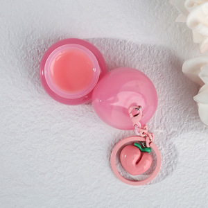 Porte-clés masque pour les lèvres personnalisable MLM, saveur fraise-mangue – Hydratant et nourrissant, baume à lèvres fruité portable - Product Image 3