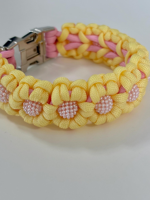 Collier pour chien en paracorde fait main, motif marguerite jaune et rose à 6 pétales, nouveau modèle élégant, vente chaude 2026