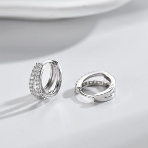 Style coréen luxe S925 argent Sterling Zircon boucles d'oreilles cadeaux pour les femmes évider Double <span class=keywords><strong>couche</strong></span> D forme Huggie boucles d'oreilles - Product Image 4
