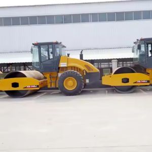 เครื่องม้วนถนนแบบสั่น14ton เดี่ยว XS142J ลูกกลิ้งแบรนด์ใหม่ของจีน - Product Image 5