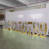 Meilleure vente 4ft LED Golden Number Stand 5ft Panneau de fond pour les décorations de fête de mariage