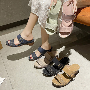 Sandales élégantes à talon moyen et strass pour femme, grande taille, nouvelle collection été, avec boucle de ceinture et semelle souple, taille 43 - Product Image 2