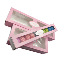 Boîte à macarons artisanale avec fenêtre découpée, style tiroir allongé et fin