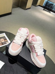 Calzado deportivo de lujo para mujer, de diseñador, de alta calidad, moderno, flexible, ligero y antideslizante. - Product Image 3