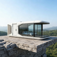 Capsule spatiale moderne et luxueuse avec système de contrôle intelligent, capsule de camping