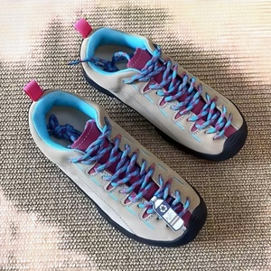 Chaussures de randonnée légères, imperméables et antidérapantes pour couples, chaussures basses de sport, de camping, décontractées, tendances automne-hiver - Product Image 3