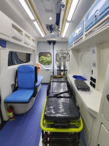 4*2 FORD V362 Petrol ICU <strong>Ambulance</strong> Vehicle with Latest Outside and Inside Design - Product Image 5