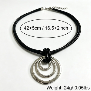 Collar de cuero negro de varias hebras con colgante de libélula plateada vintage, joyería de moda bohemia para mujer para uso diario - Product Image 2