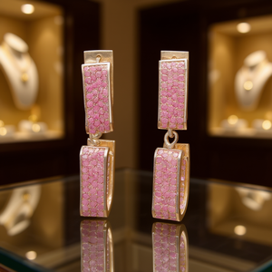 Orecchini Pendenti E4629 in Oro Bianco con Pietra Rosa, Design Geometrico con Micro Incastonature, Gioielli da Festa per Donna - Product Image 2