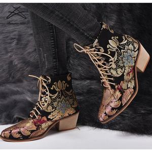 Stivali da <span class=keywords><strong>Donna</strong></span> in Pelle PU con Tacco Basso e Punta Piccola, Design Italiano, Produzione e Vendita all'Ingrosso dalla Cina - Product Image 4