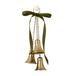 Cloche de Noël vintage en métal faite à la main, ornement suspendu pour la décoration de l'arbre, accessoires pour les fêtes de Noël à la maison - Product Image 1
