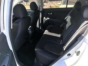 SUV urbain de valeur : <span class=keywords><strong>Kia</strong></span> <span class=keywords><strong>Sportage</strong></span> 2.0L GL 2WD AT <span class=keywords><strong>2016</strong></span>, fiable, habitacle spacieux, excellent état et <span class=keywords><strong>prix</strong></span> abordable - Product Image 5