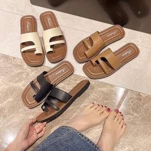 New summer <b>slip</b>-on sandals for <b>women</b>, fashionable outdoor flip-flops retro simple classic single-strap sandals for outdoor use. - Product Image 4