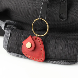Gegraveerde Gitaar Pick Sleutelhanger Nieuwigheid Geschenken Elektrische Gitaar Accessoires Gitaar Plectrums Zakje Organizer Cadeau Voor Hem - Product Image 4