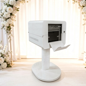 Support et housse pour imprimante de photomaton compatibles avec les imprimantes <span class=keywords><strong>DNP</strong></span> RX1HS/<span class=keywords><strong>DNP</strong></span> DS620A/<span class=keywords><strong>DNP</strong></span> <span class=keywords><strong>QW410</strong></span>/Hiti P525L, blanc et noir avec roulettes - Product Image 2