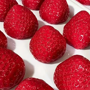 1 pièce Jouet anti-stress souple et compressible en forme de grande fraise, en latex, pour adultes, pour jeux de divertissement de fête, Halloween, Noël - Product Image 3