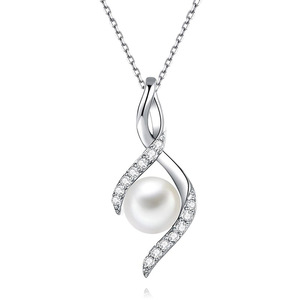 Collana con Pendente di Perle d'Acqua Dolce in Argento 925 Placcato Rodio con Accenti di Diamanti, Gioielli da Sposa per Donne - Product Image 1